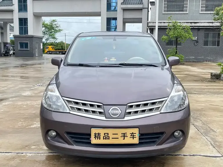 Nissan Tiida 1.6 L Auto Luxury
