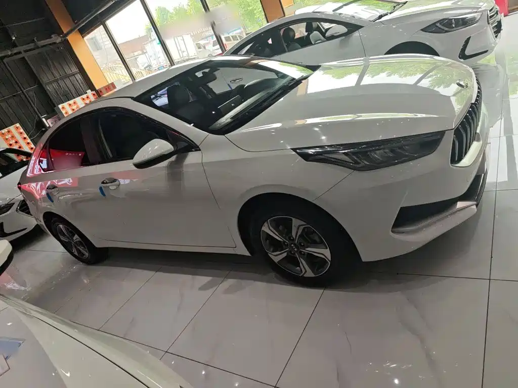 Kia K3 1.5 L CVT New Sharp