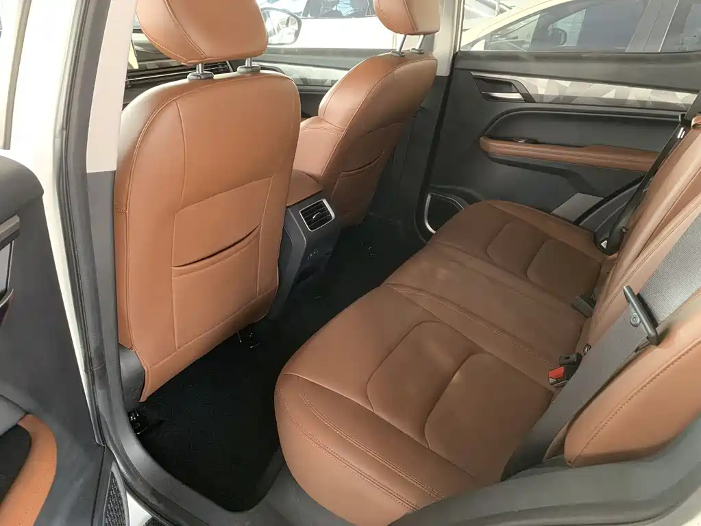 Vision X6 PRO 1.4 T Auto Distinguished