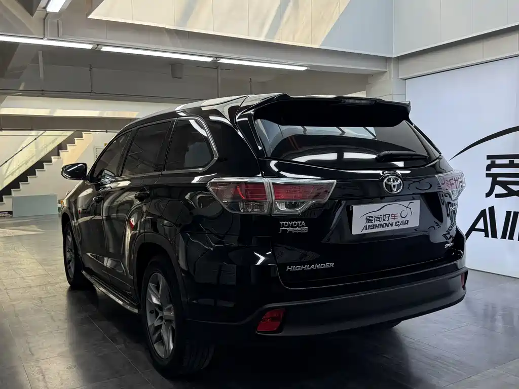 Highlander 2.0 T 2 WD Luxury 7-seat