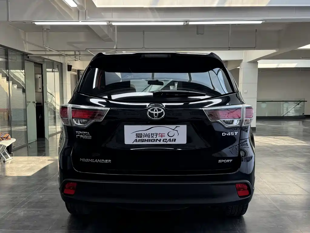 Highlander 2.0 T 2 WD Luxury 7-seat
