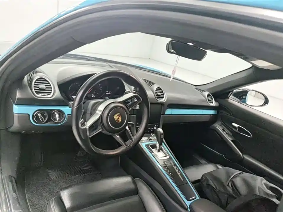 Porsche 718 Cayman 2.0 T