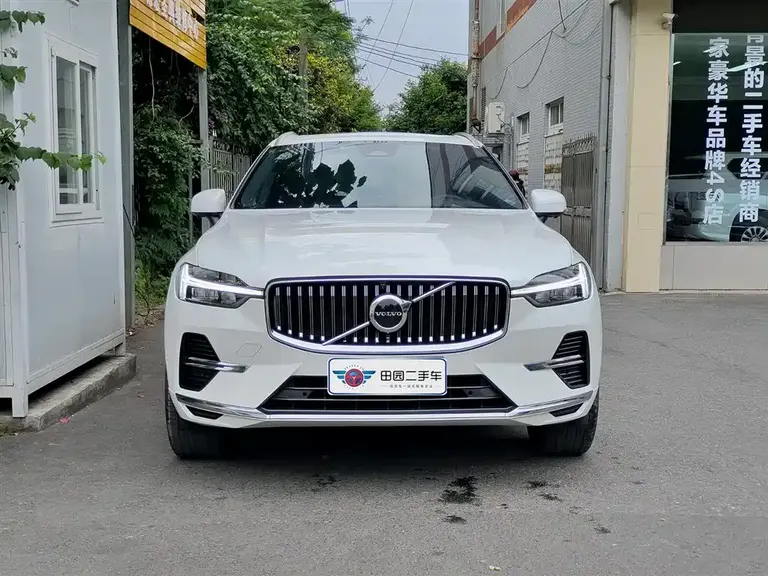 Volvo XC60 B5 4 WD Smart Vision Luxury