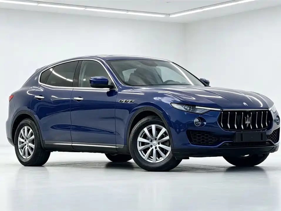 Levante 3.0 T Standard