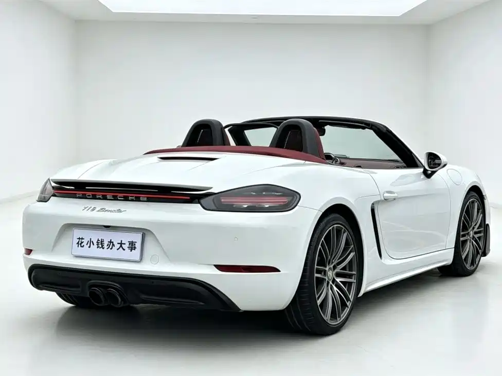 Porsche 718 Boxster 2.0 T