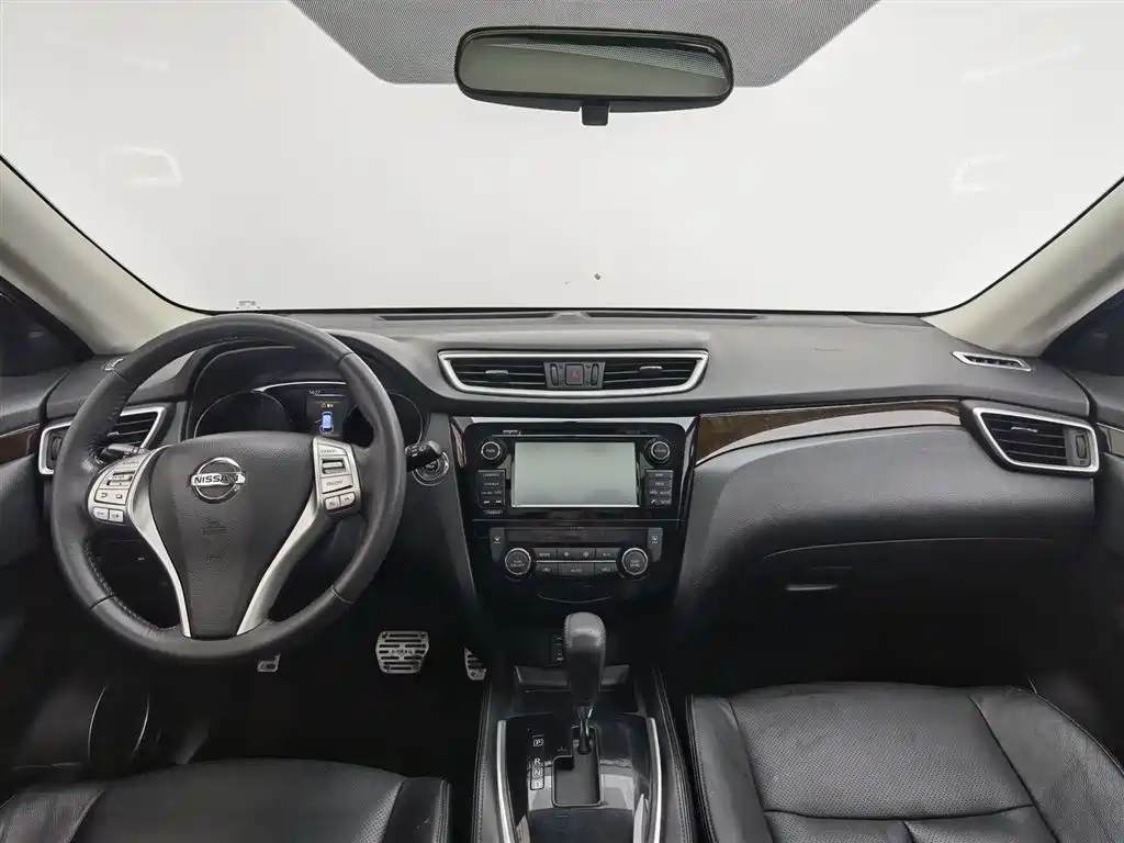 X-Trail 2.5 L CVT Supreme 4 WD