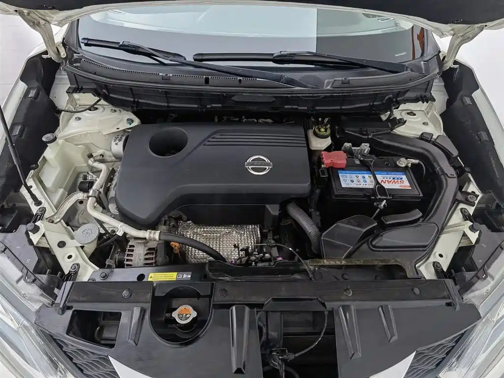 X-Trail 2.5 L CVT Supreme 4 WD