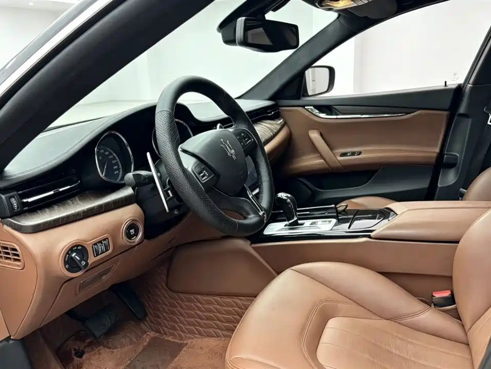 Quattroporte 3.0 T Standard