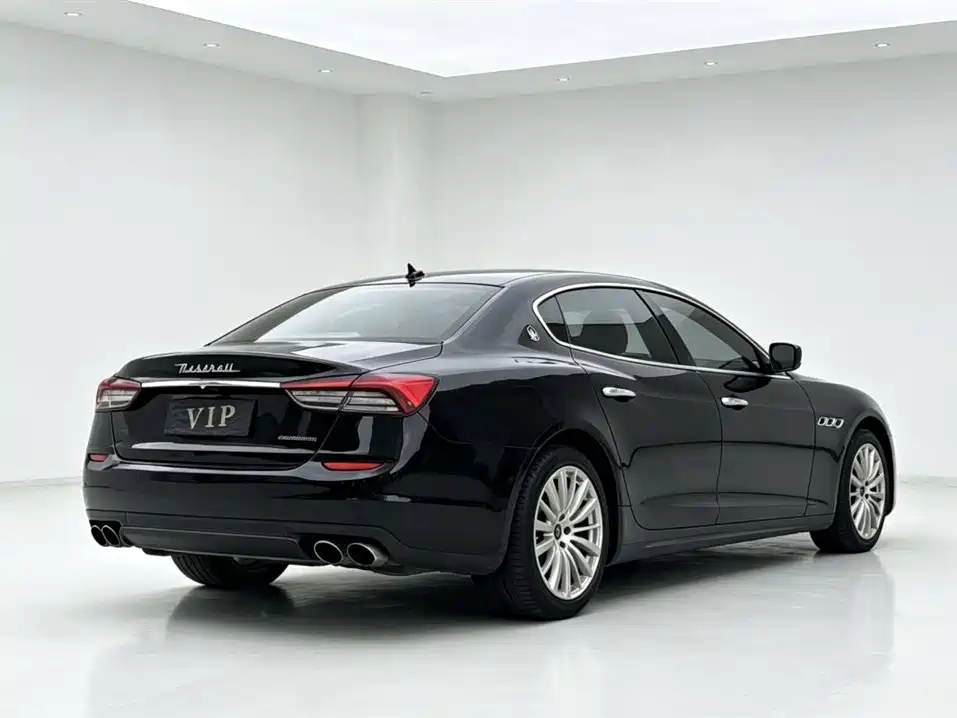 Quattroporte 3.0 T Standard