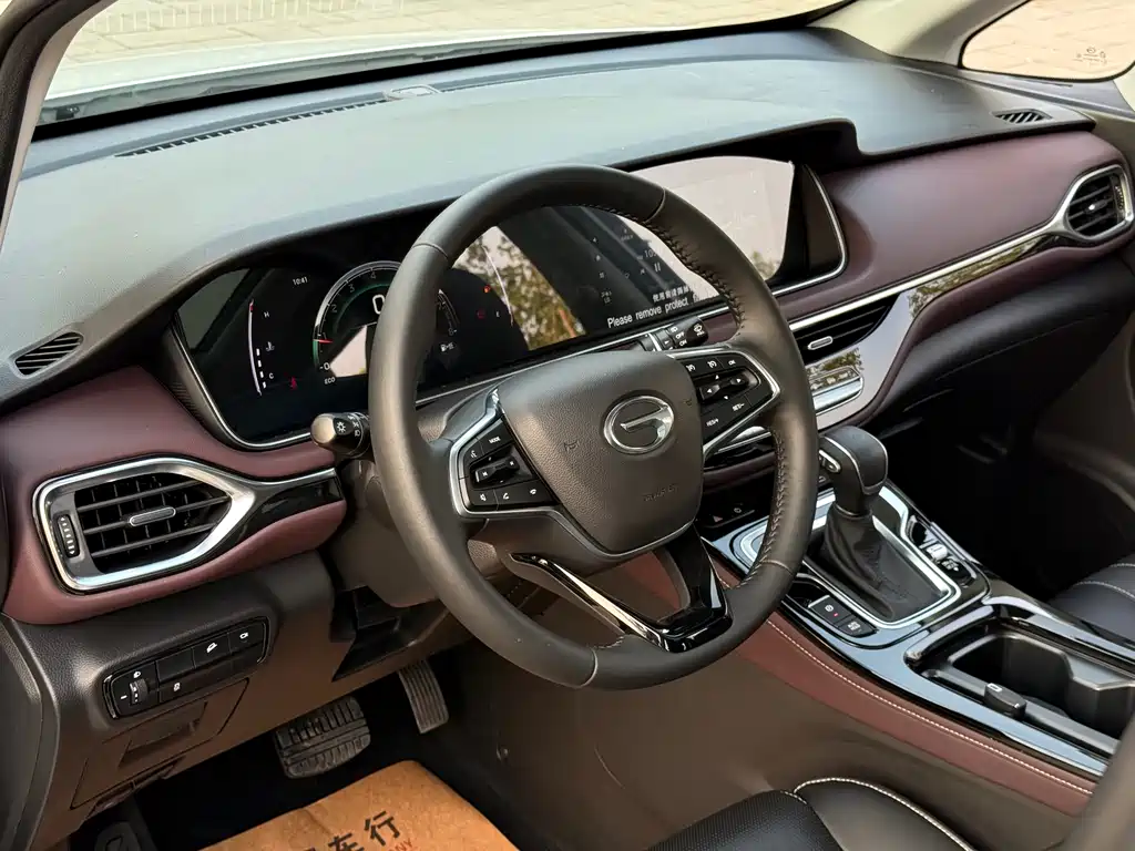 GAC Trumpchi M6 PRO 270 T DCT Premium