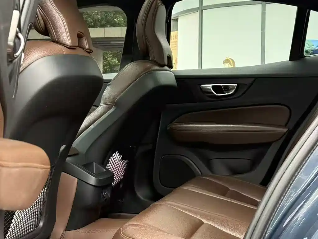 Volvo S60 T4 Smart Vision Luxury