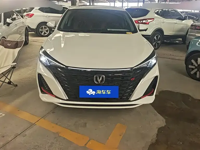 Changan Eado Smooth Enjoyment PLUS Blue Whale NE 1.4 T GDI DCT Distinguished