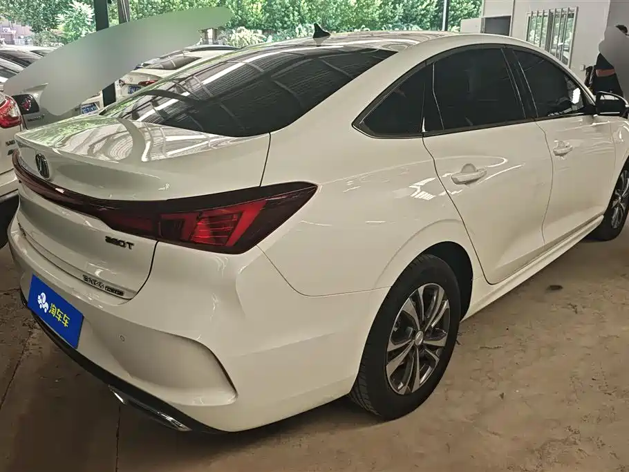 Eado Smooth Enjoyment PLUS Blue Whale NE 1.4 T GDI DCT Distinguished