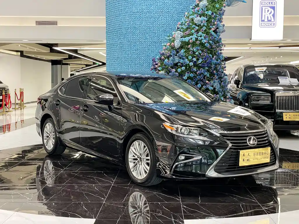 Lexus ES 200 Elite