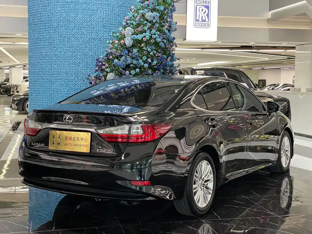 Lexus ES 200 Elite