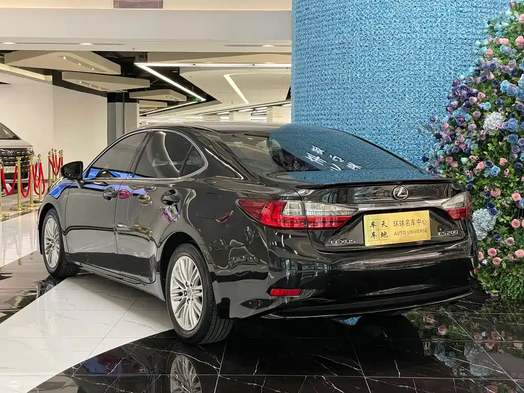Lexus ES 200 Elite