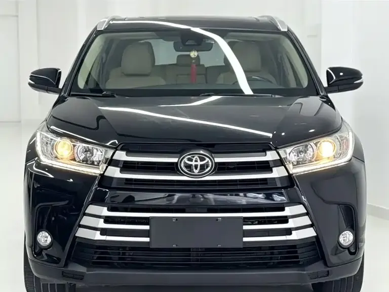 Toyota Highlander 2.0 T 4 WD Distinguished 7-seat CN-V