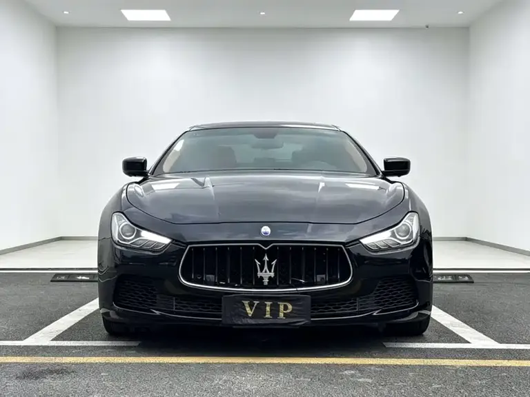 Maserati Ghibli 3.0 T Standard