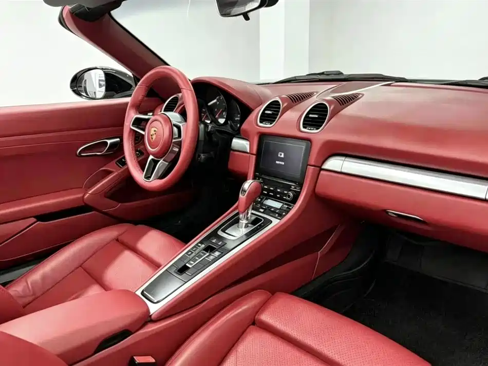 Porsche 718 Boxster 2.0 T