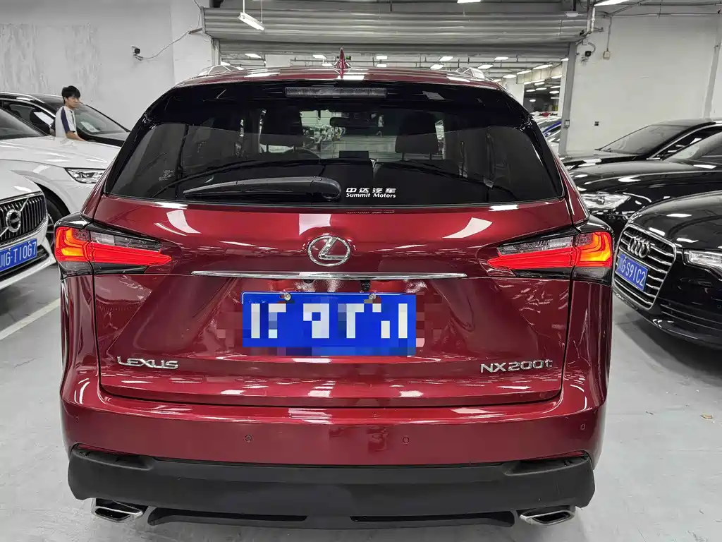 Lexus NX 200 t AWD Sharp Style
