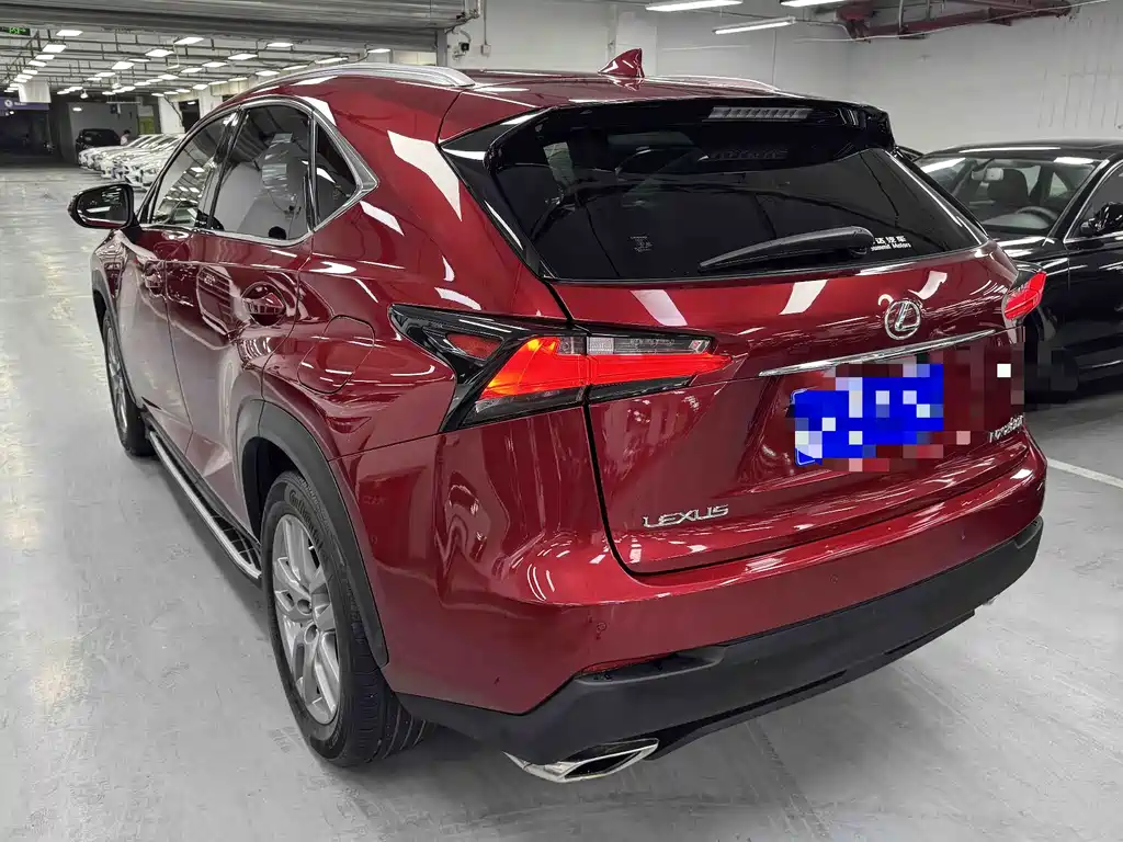 Lexus NX 200 t AWD Sharp Style