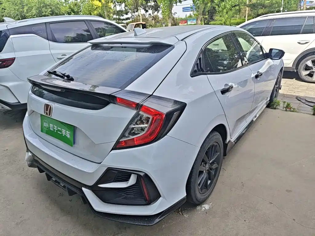 Civic HATCHBACK 220 TURBO CVT New Sharp Control