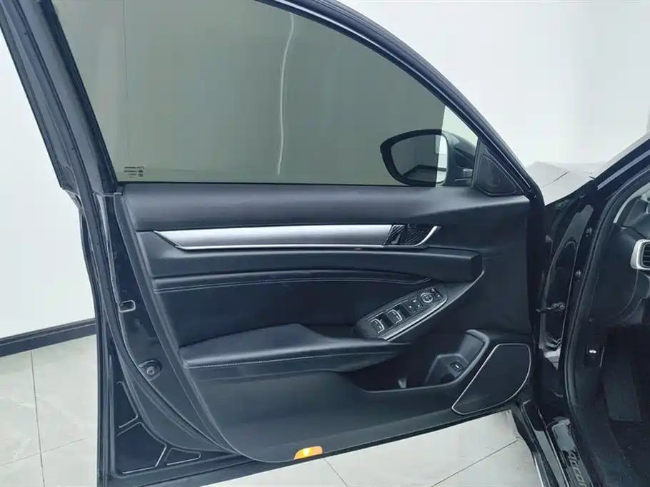 Accord 260 TURBO Distinguished CN-V