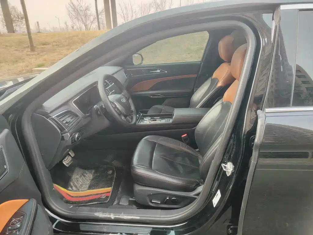 Taurus EcoBoost 245 Premium