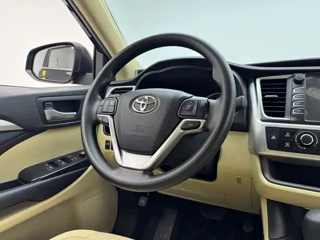 Highlander 2.0 T 4 WD Elite 7-seat CN-VI