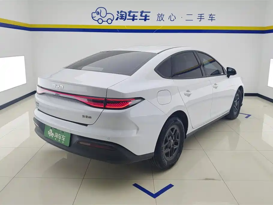Seal 05 DM-i DM-i Smart Drive 55 KM Luxury