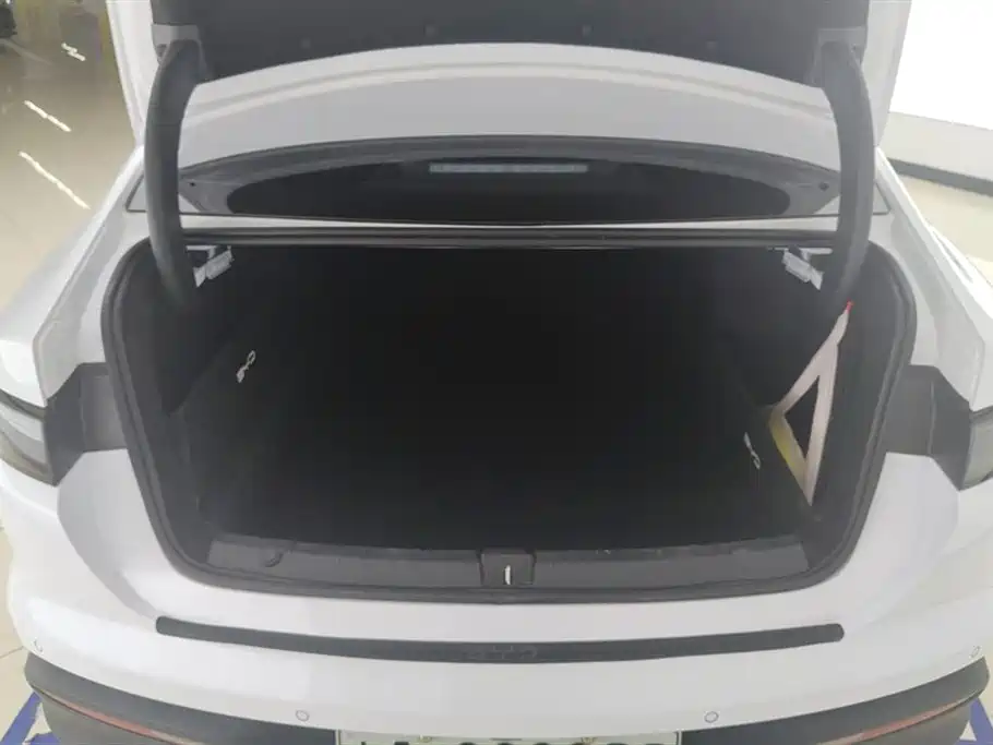 Seal 05 DM-i DM-i Smart Drive 55 KM Luxury