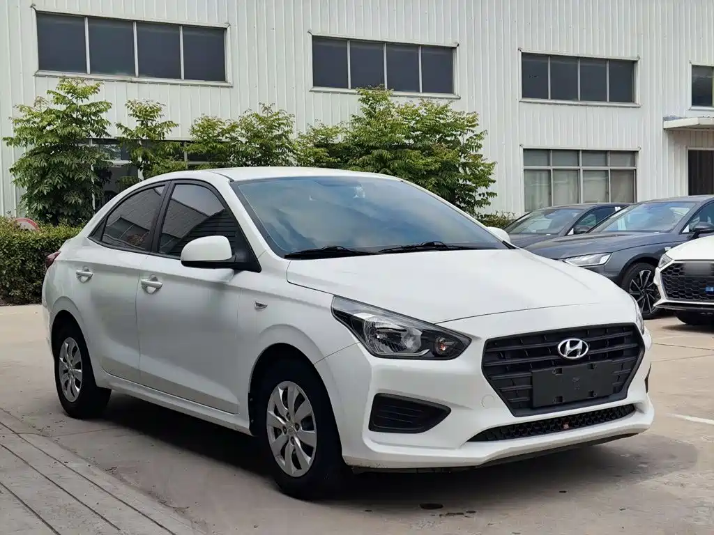 Accent 1.4 L Manual Refreshed CN-VI