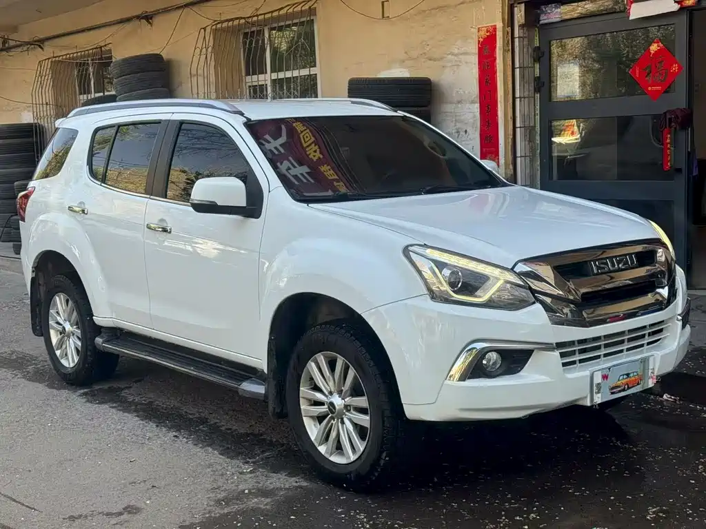 mu-X 1.9 T Diesel Auto 4 WD Power Enjoyment 5-seat CN-VI