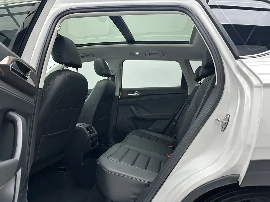 Tharu 280 TSI 2 WD Luxury