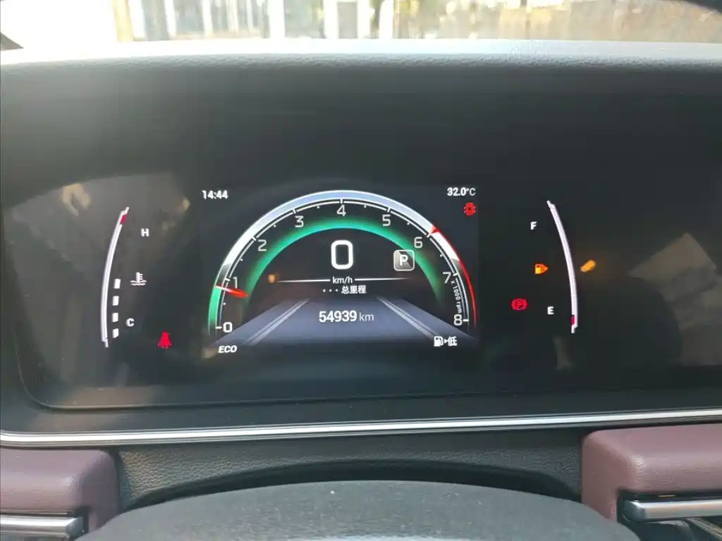 GAC Trumpchi M6 PRO 270 T Auto Luxury