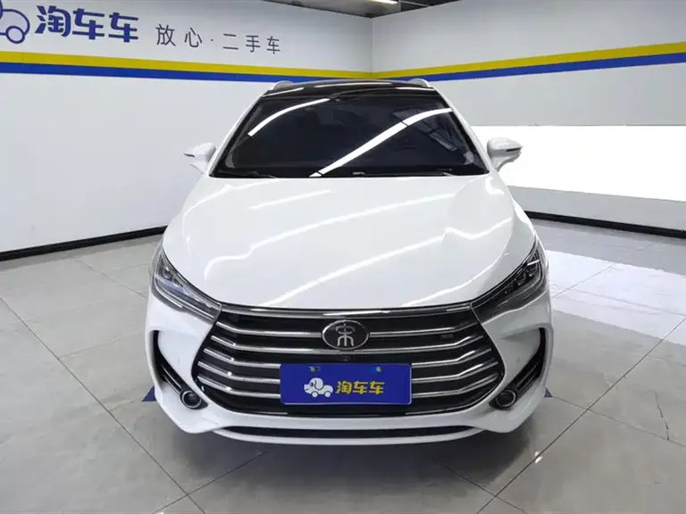 BYD Song MAX 1.5 T Auto Connected Distinguished 7-seat
