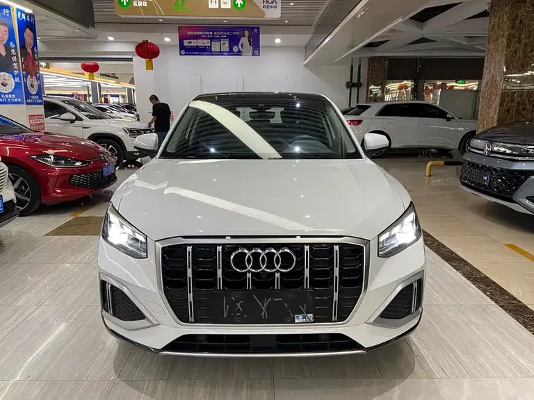 Audi Q2 L 35 TFSI Progressive Elegant