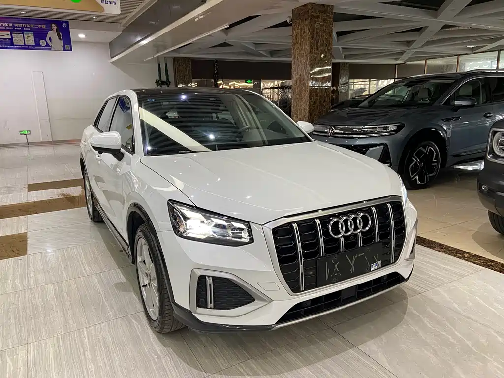 Audi Q2 L 35 TFSI Progressive Elegant