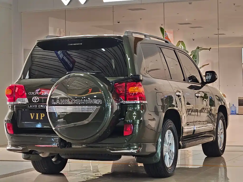Land Cruiser (Import) Middle East