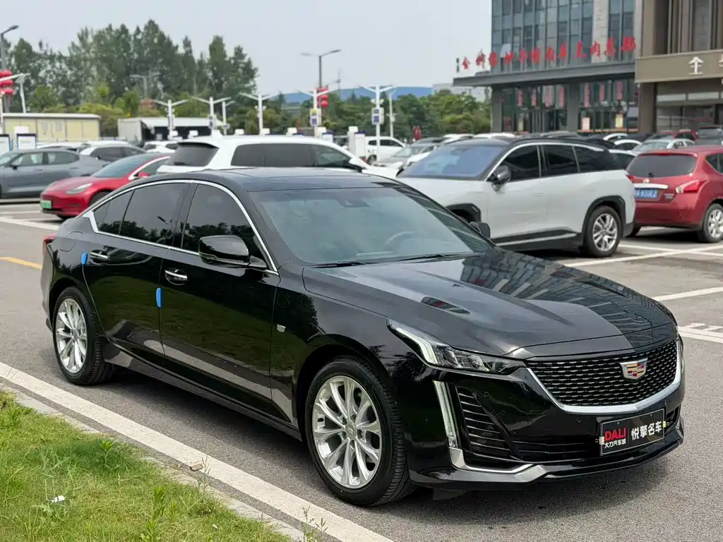 Cadillac CT5 28 T Luxury (Standard)