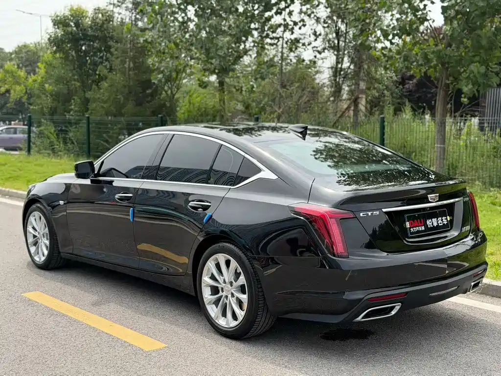 Cadillac CT5 28 T Luxury (Standard)