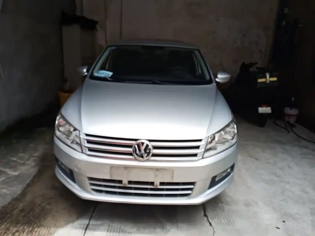 Santana 1.6 L Auto Comfort