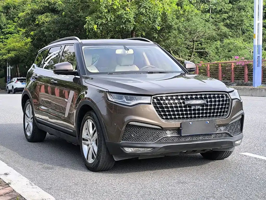 Zotye T700 众泰T700 2017款 2.0 T 自动旗舰型