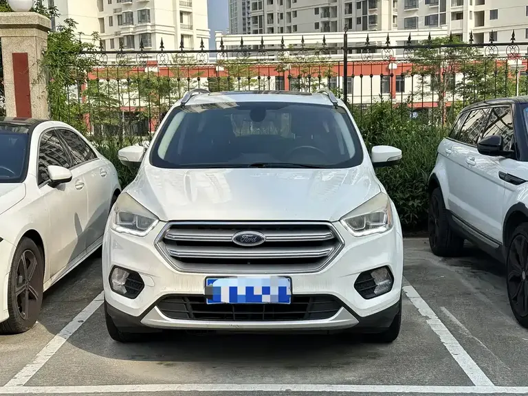 Ford Kuga EcoBoost 180 2 WD