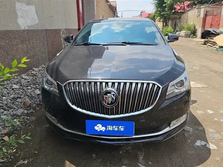 Buick LaCrosse 2.4 L SIDI Leading Comfort