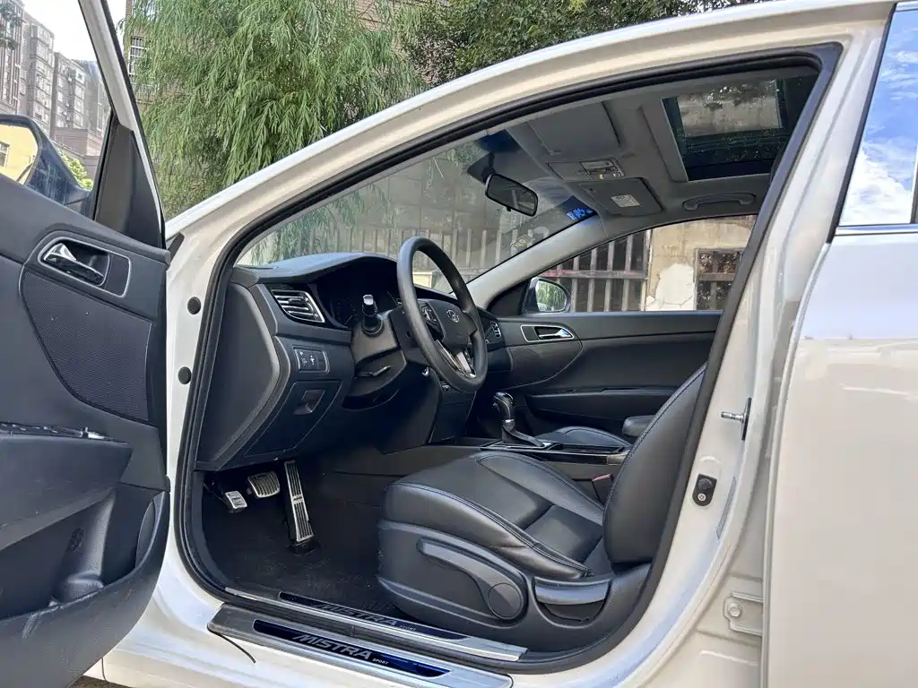 Mistra 1.8 L Auto Intelligent GLS