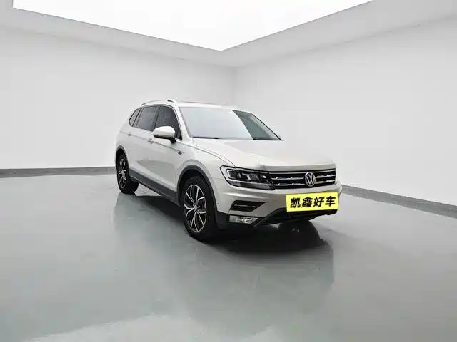 Tiguan L 330 TSI Auto 2 WD Smart Motion Luxury CN-VI
