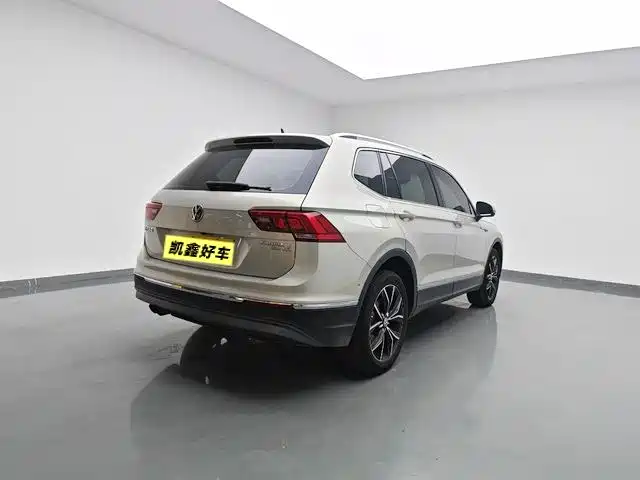 Tiguan L 330 TSI Auto 2 WD Smart Motion Luxury CN-VI