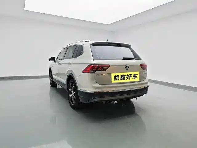 Tiguan L 330 TSI Auto 2 WD Smart Motion Luxury CN-VI
