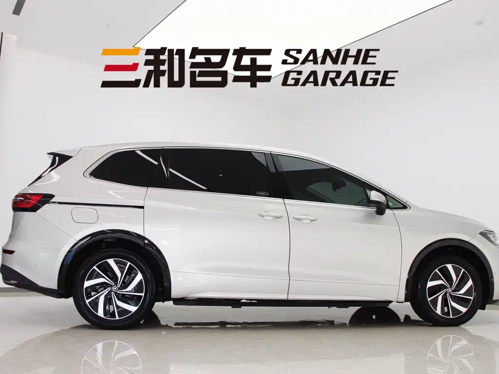 Viloran 380 TSI Supreme Speed